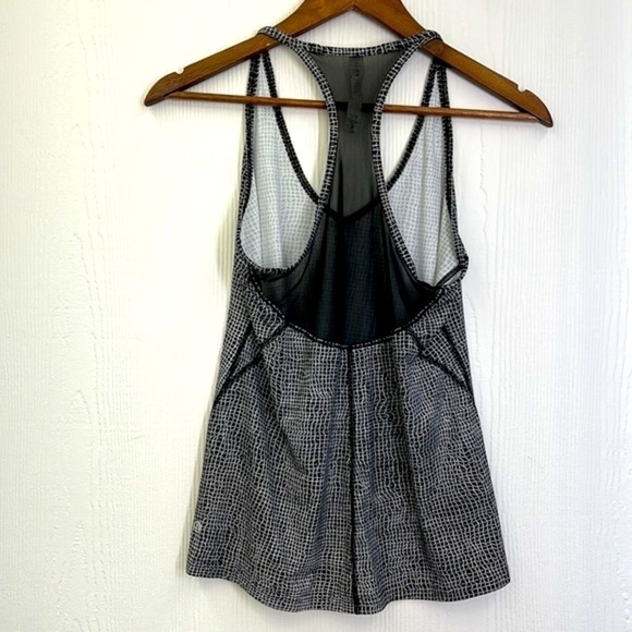 Lululemon Athletica - Wild And Free Black And White Racerback Tank Top Size 6 - Picture 10 of 11